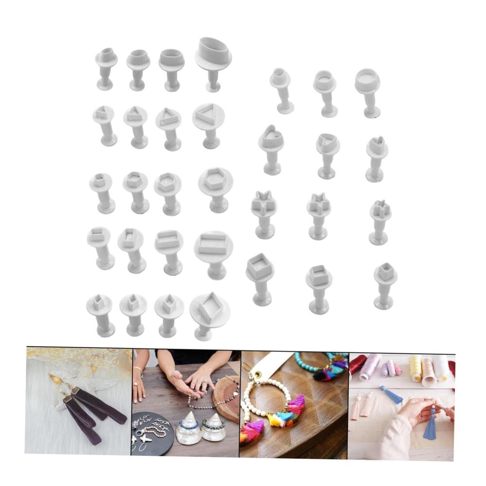 Entdecken Sie kreative Vielfalt 32 hochwertige Ausstechformen für DIY Schmuck Kekse und Gebäckbacken - Handgefertigtes Kunstzubehör für Polymer-Ton. Perfekte Formen für Ihre künstlerischen Meisterwerke