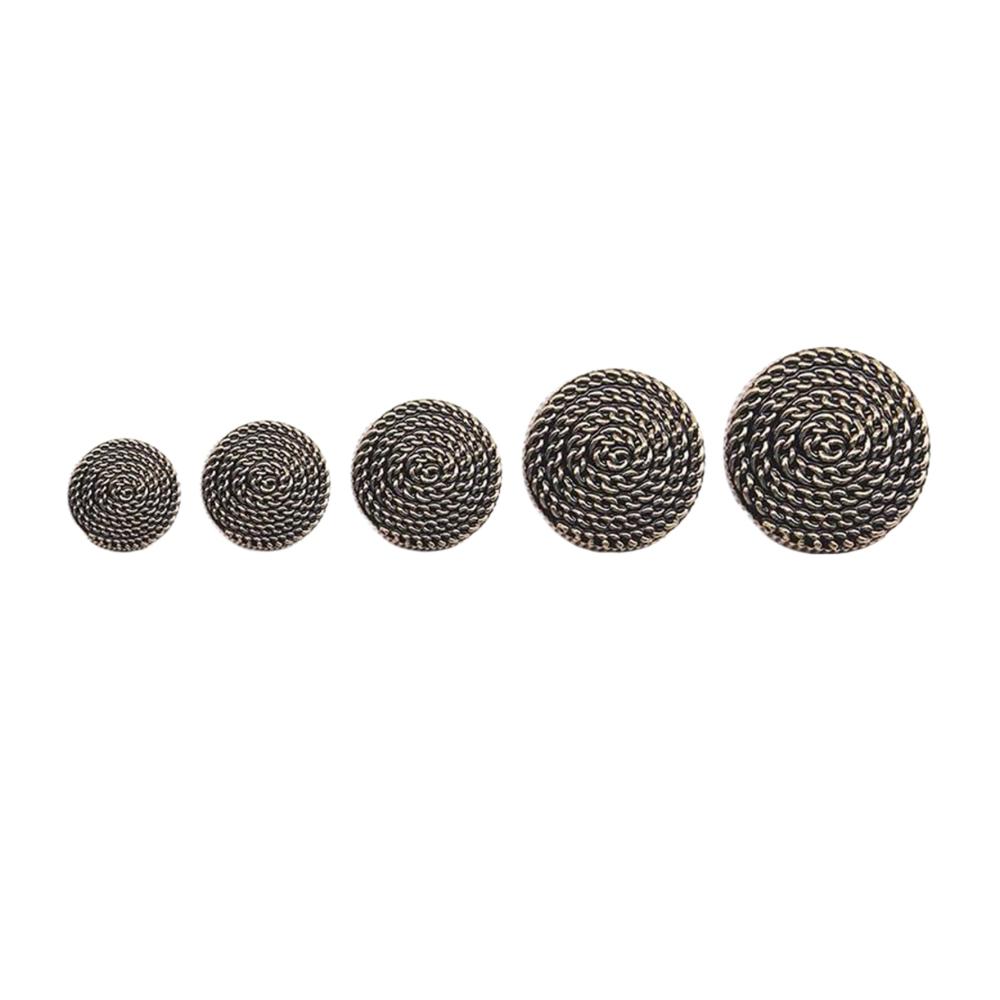 Entdecken Sie den Charme von Retro-Vintage Edle Altgold-Nähknöpfe für stilvolle Damen- und Herrenbekleidung. Perfekt für DIY-Projekte - Einheitsgröße 25mm. Verleihen Sie Ihrem Hemd Mantel und Accessoires einen einzigartigen Touch! Exklusives Design für zeitlose Eleganz