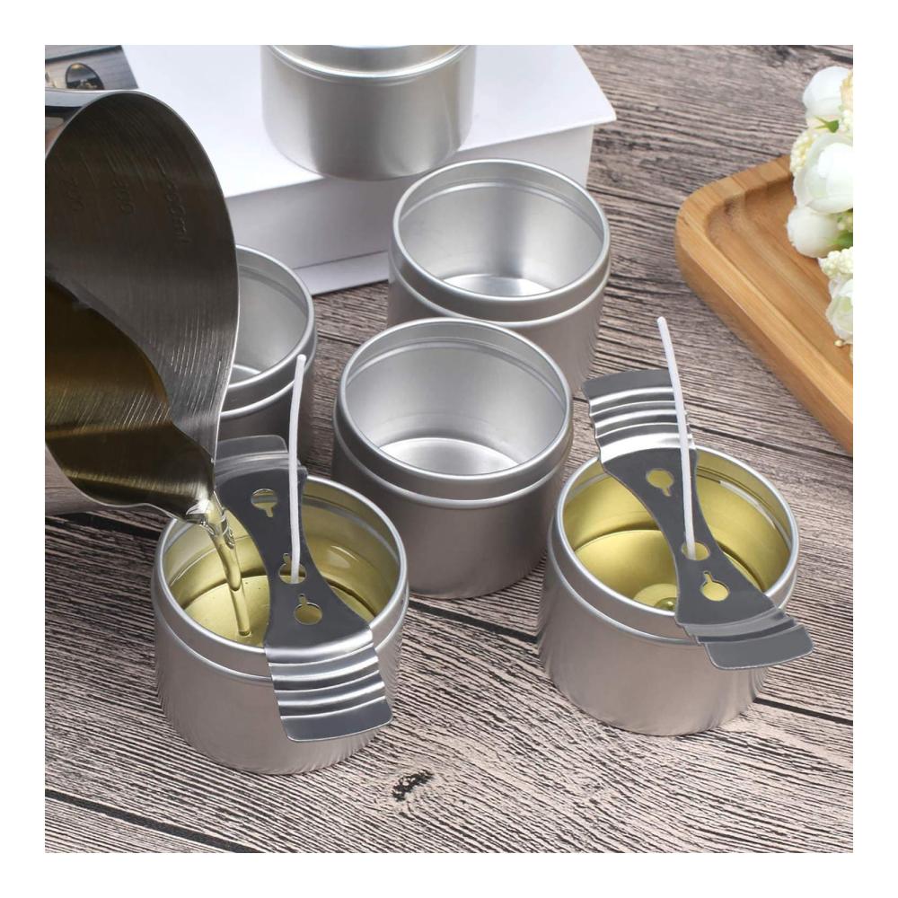 Kerzenherstellung Set 12x 6 Unzen Metall Kerze Dosen mit Deckel 50 Baumwolle Dochte 40 Aufkleber & 4 Halter inklusive - Perfekt für DIY Kerzenprojekte