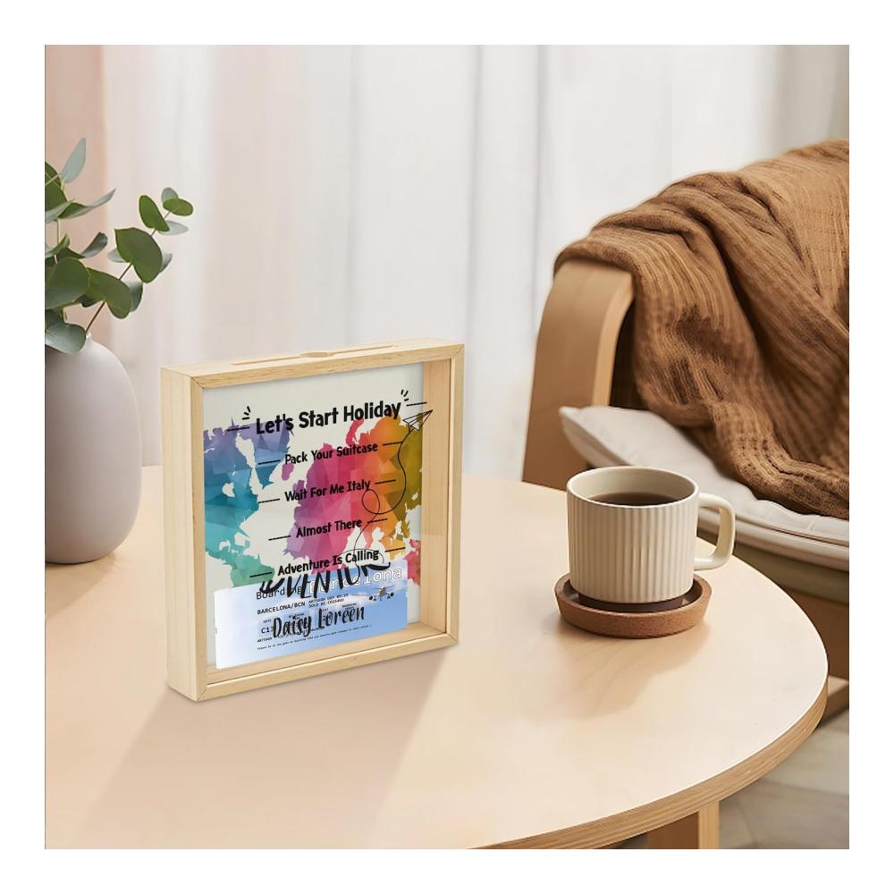 Entdecke die Welt des Sparens Personalisierte Sparbüchse mit Abenteuer-Motiv ideal für Reisekassen und Erinnerungen. 25x25cm