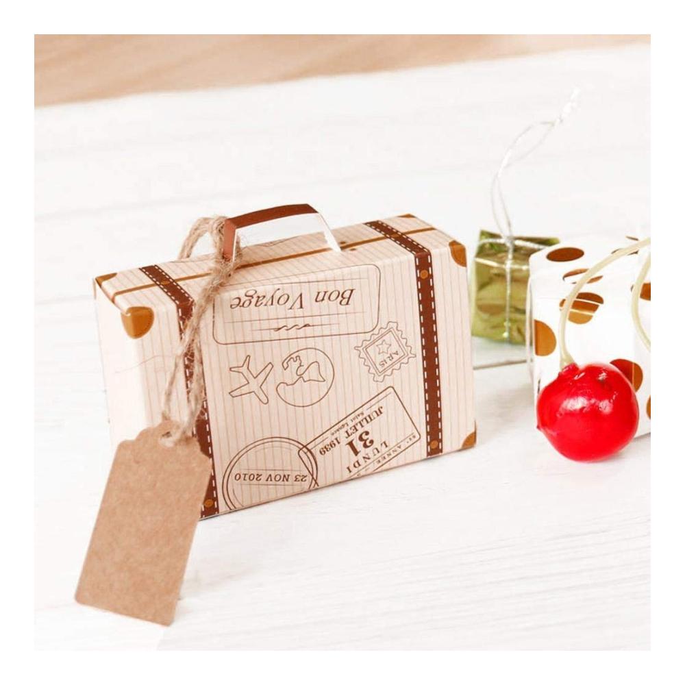 Exquisite Hochzeitsdekoration 50 stilvolle Koffer-Favoritenschachteln für unvergessliche Zeremonien. Vintage Boxen als süße Geschenke perfekt für Reise-Themenpartys und Hochzeiten