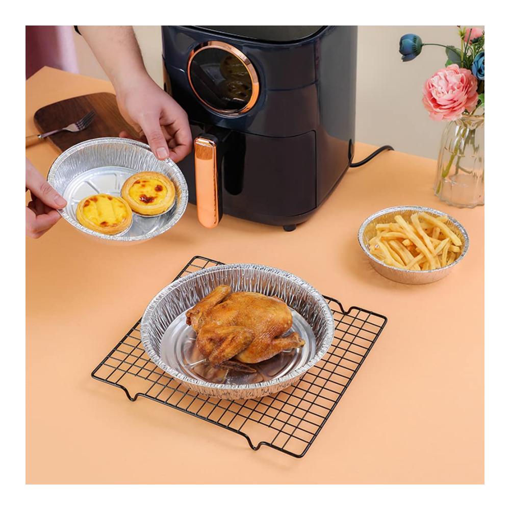 Entdecken Sie die ultimative Backpapier-Lösung 50er-Pack Antihaftbeschichtete Runde Einweg-Folien für Luftfritteusen Öldichte Aluminiumfolie in praktischer Zinnbox. Vielseitig für Dampfgarer Korb Soforttopf Ofen & Grill (152 cm). Backen Sie mühelos