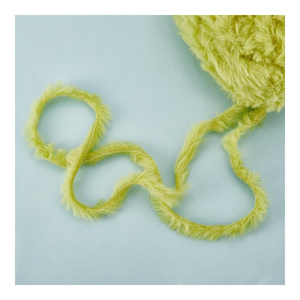 Hochwertiges Gelbgrün Plüsch-Häkel- & Strickgarn Set | 2 Bände für Schals Mäntel Handschuhe Mützen & mehr | Weiches Garn für kreative Strickprojekte