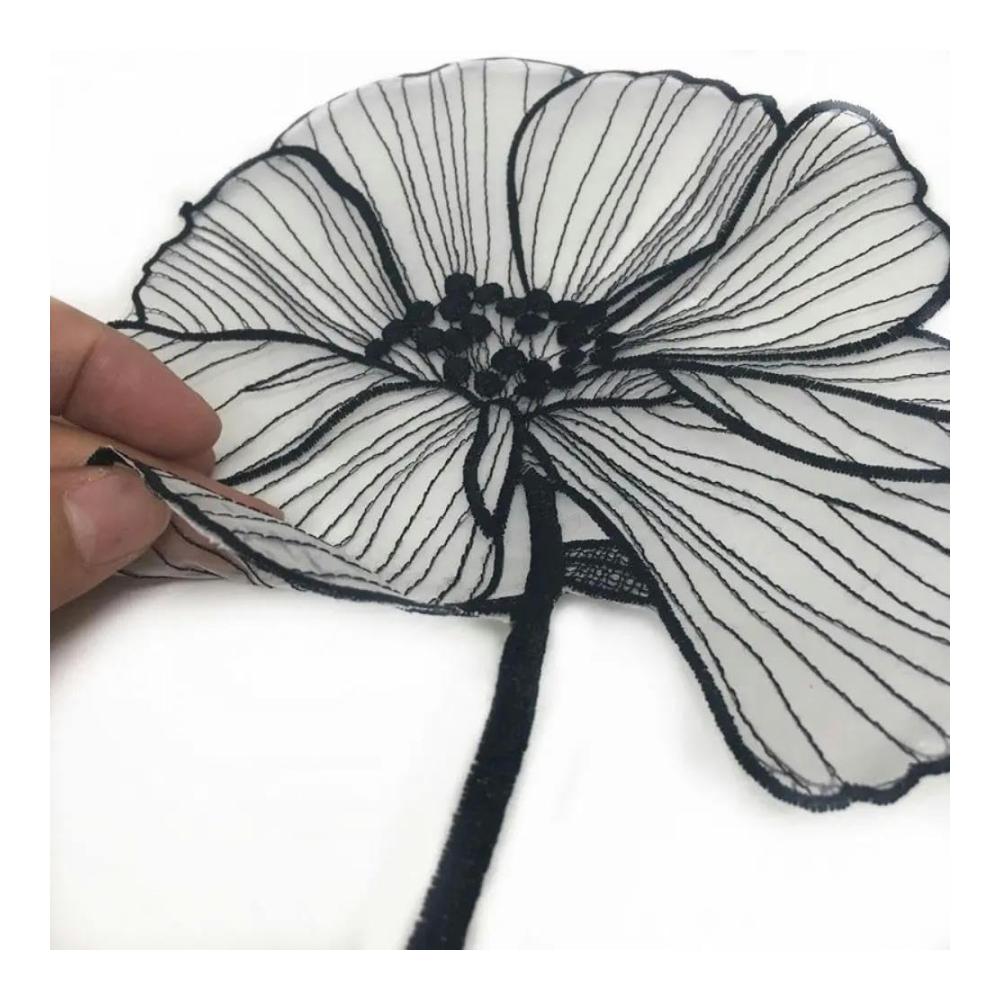 2 Stück Spitzen-Applikationen Schwarze Lotusblüten Stickerei Aufnäher für DIY Nähen – Blumenmuster Stickerei Aufnäher in Weiß