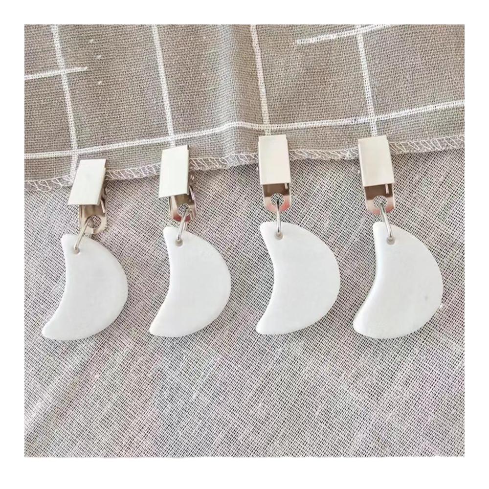 Entdecken Sie Eleganz 8 Stück Marmor-Weiß-Mond Vorhangringe mit Clipper - Perfekte Picknick-Tischdecken-Clips für Draußen - Große Tischdeckenhalter & Tischabdeckungs-Clips für stilvolle Anlässe