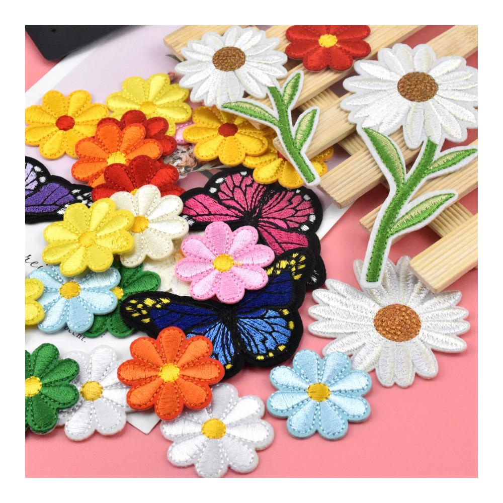 Verleihen Sie Ihren Kleidungsstücken mit diesen 39 Stück Schmetterlinge Blumen Aufbügler Patches eine einzigartige Note! Perfekt zum Aufbügeln oder Aufnähen auf Jeans und Jacken. Erwecken Sie Ihre Kreationen zum Leben