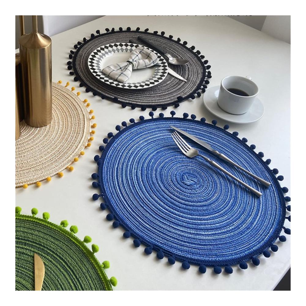 Entdecken Sie Eleganz 6er Set Runde Platzsets 38cm Waschbar & Gewebt - Boho Chic Design mit Pompom Quasten - Hitzebeständige & rutschfeste Tischuntersetzer für stilvolle Mahlzeiten - Grüne Akzente für perfekte Tischdek