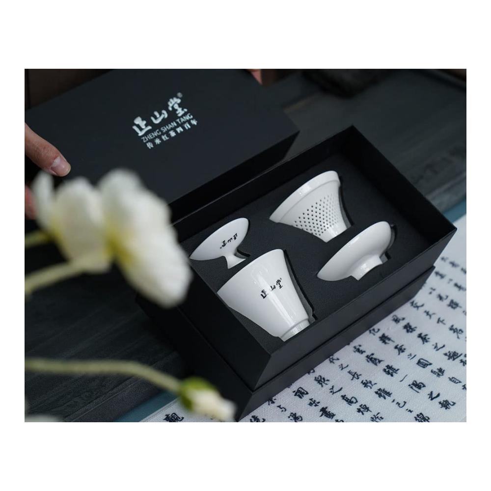 Exquisite chinesische Teetassen mit Sieb Deckel & Untertassen – Perfektes Kung Fu Tee-Set für Reisen & Zuhause – Inklusive Gaiwan für lose Teeblätter – 90 ml Kapazität