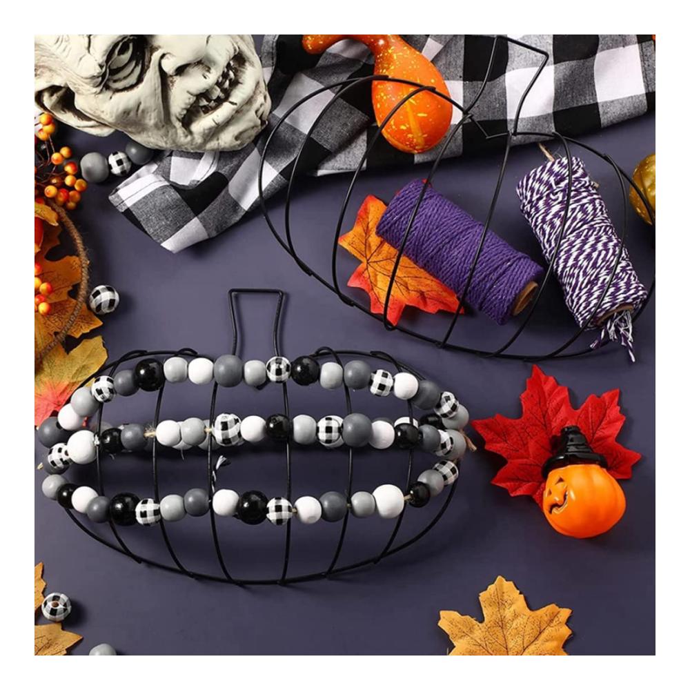 Entdecken Sie den Zauber Kürbiskranz mit Beads für Ihr perfektes Halloween! Metallrahmen Drahtstruktur und 2 Kürbisdekor-Elemente. Ideal für Garten Basteln und Halloween-Kostüme. Ihr einzigartiger Blumengarten er