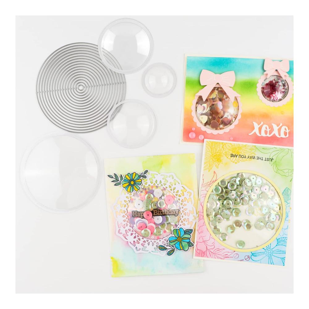 Entfesseln Sie den Mix-Meister in Ihnen mit unserem Premium Cocktailshaker Set - 40-teilig inklusive 3D-dimensionaler Shaker-Kuppeln aus transparentem Kunststoff und 17 Metallschablonen. Perfekt für handgefertigte Karten und kreative Bastelprojekte! Erleben Sie das ultimative Mix-Erlebnis