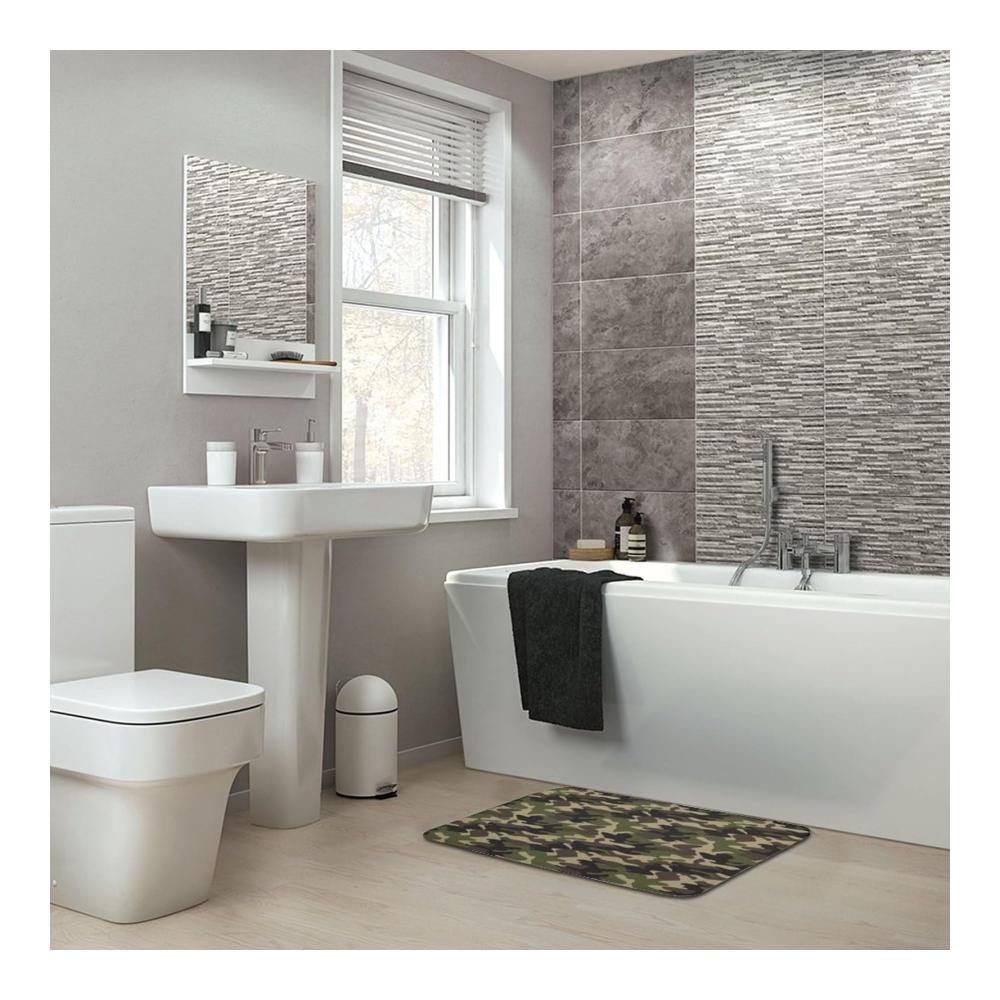 Badematte  grüner Camo-Druck Türmatte super saugfähig waschbar Teppich für Badezimmer Küche Eingang 50 x 80 cm. Fußmatten von hoher Qualität mit exklusivem Camo-Design. Entworfen um die Feuchtigkeit aufzunehmen und den Boden sauber zu halten. Ideal für Badezimmer Küche und Eingangsbereiche. Waschmaschinenfest für einfache Pflege