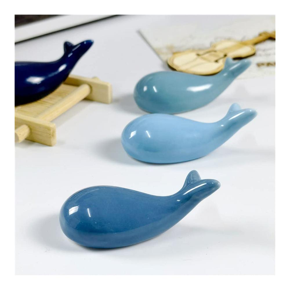 Entdecken Sie Eleganz beim Essen Essstäbchenhalter-Set mit 8 Keramikständern in verspielter Delfinform. Praktische Bänkchen für Ihre bunt gestalteten Essstäbchen. Stilvolle Ablagen perfektes Besteckzubehör für den Esstisch. Verleihen Sie Ihrem Restaurant oder Zuhause mit diesen 68×20×45 mm Essstäbchenhaltern eine exklusive Note
