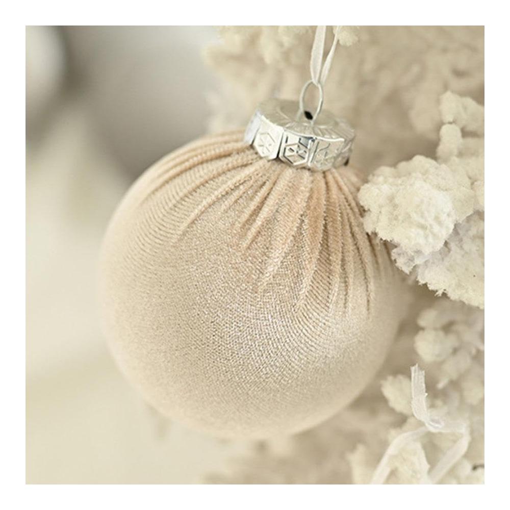 Bringen Sie festliche Stimmung ins Haus mit 12 Samt-Weihnachtskugeln – perfekt für Weihnachtsbaum Hochzeit & Partys. 61 cm große beflockte Kugeln für die ganze Familie
