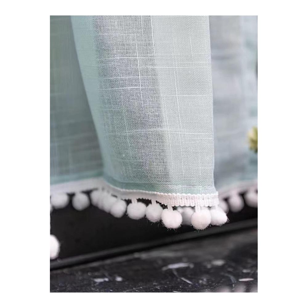 Entzückende Scheibengardine Spitze Bistrogardine mit Pompom-Dekor für kleine Fenster in Küche & Wohnzimmer - Landhausstil Vorhang Schals - Einzelstück (180x60cm) - Frische Eleganz für Ihre Fenster
