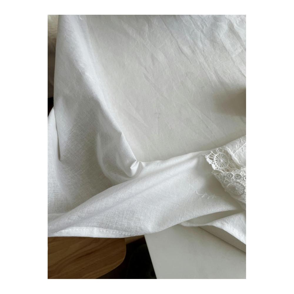 Edle Baumwoll-Tischdecke mit zarter Stickerei für stilvolle Küchendeko - Perfekt für Zuhause Partys und Hochzeiten - Tischdecken & Küchentextilien