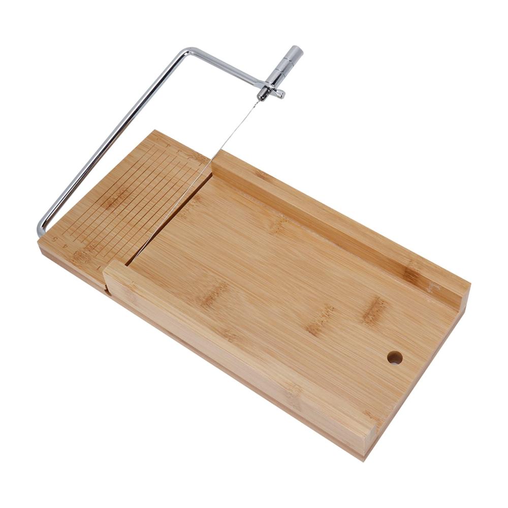 Entdecken Sie professionelle Gießformen für Seifenherstellung - 1200ml Handgefertigtes Seifenschneider-Set mit Drahtschneider Abschrägungshobel und Holzkiste zum Selbstgemachten Beschneiden