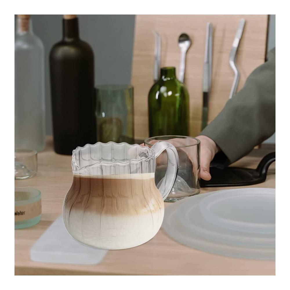 Entdecken Sie Eleganz und Funktionalität Klare Sauciere Teekanne Milchaufschäumkrug mit Griff - Perfekter Soßenkrug für Zuhause und Küche. Stilvolles Design ideale Größe und Thermoeigenschaften für optimale Genussmomente