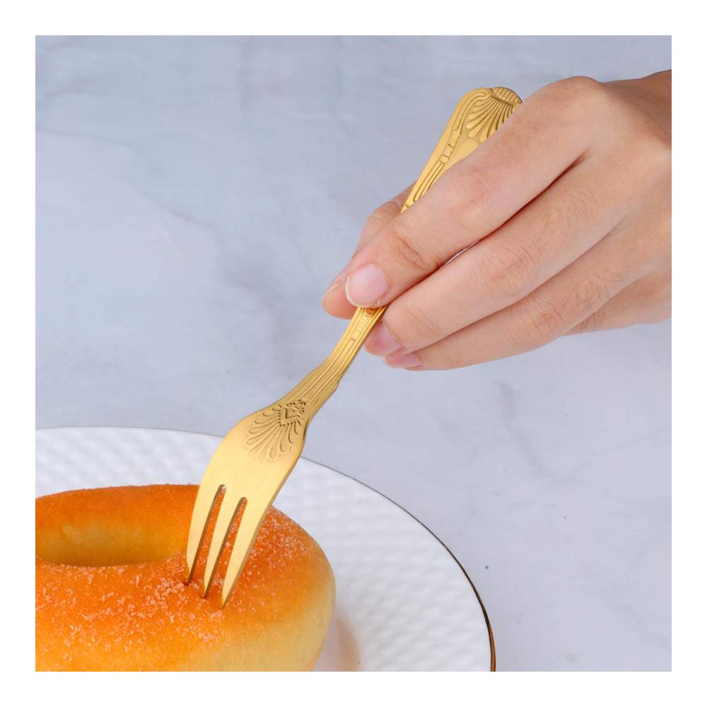 Lux EntusckesssertgdenlGllanz-Buyeruyer Starer Star Star 12ar 12-te2-teiligesuchliges Desses DessertessertgssertgabelSettgabel- EdSetst-hlold Goldldoptoptikik -abeln ausekt Edr KKuchenchenn Gebäebäckck undes Kuchenorschenverenvergnrgnügen Spen und verund verlock verlockenderlockende Vckende Vorspe Besteorspeisenspeisen.sen. Spvolegelplpoliiertrtess Besteeckset für stilvolle Genussmomente