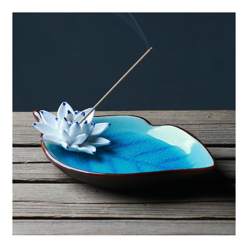Entdecken Sie Eleganz Binoster Räucherstäbchenhalter - Handgefertigtes Keramik-Räuchergefäß mit Künstlerischem Brenner-Stock Lotus-Spulen und Porzellan. Dekorative Blumen verleihen Ihrem Raum eine beruhigende Atmosphäre. Perfekter Räucherkegelhalter und stilvolles Aschenbecher-Tablett. Handarbeit in Vollendung