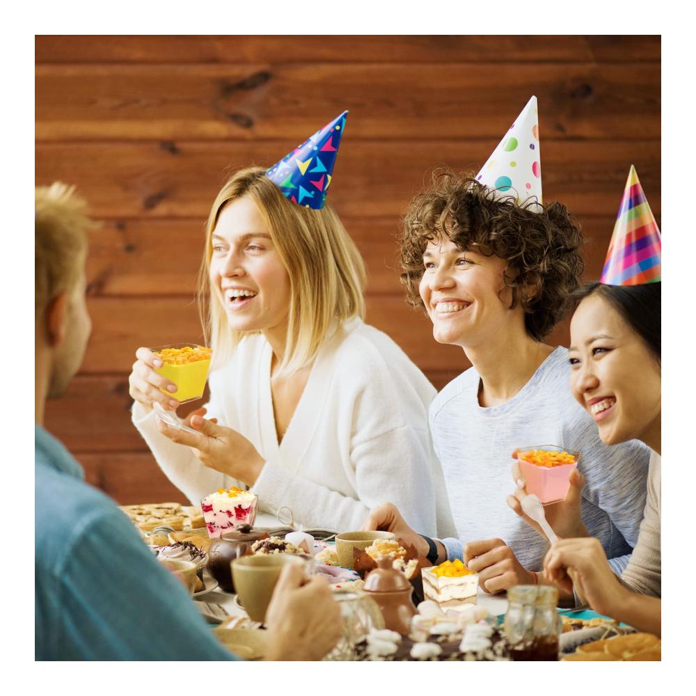 Premium Dessertbecher Set 30 Stück 200ml quadratische Dessertschalen mit Löffeln - Perfekt für Dessertpartys Pudding Mousse & Eis - Wiederverwendbare Kunststoffschalen & Schüsseln