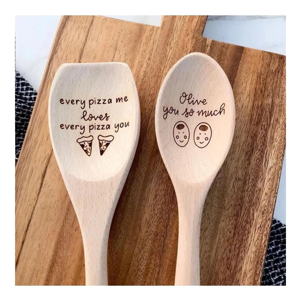 Lustiger Kochlöffel mit kreativen Gravuren – Einzigartiges Küchengeschenk für Feinschmecker! Holzlöffel mit Pizza-Wortspielen