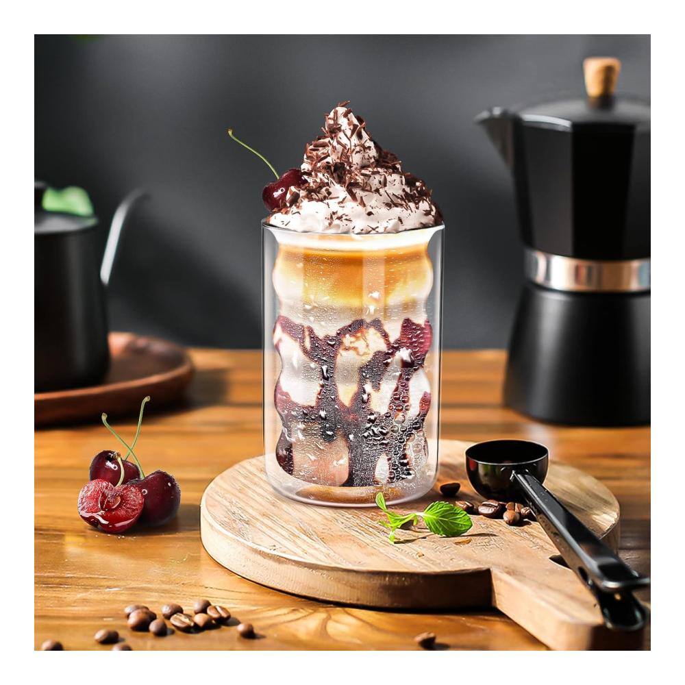 Entdecken Sie den Genuss 6er Set Latte Macchiato Gläser 450ml - Doppelwandig & Spiralförmig für perfekte Temperatur. Inklusive 6 Löffel und Untersetzer. Stilvoll genießen mit Thermoglas Espressotassen Kaffeebechern Capuccino-Tassen und Eisbechern. Verleihen Sie Ihrem Kaffee- und Teegenuss eine neue Dimension
