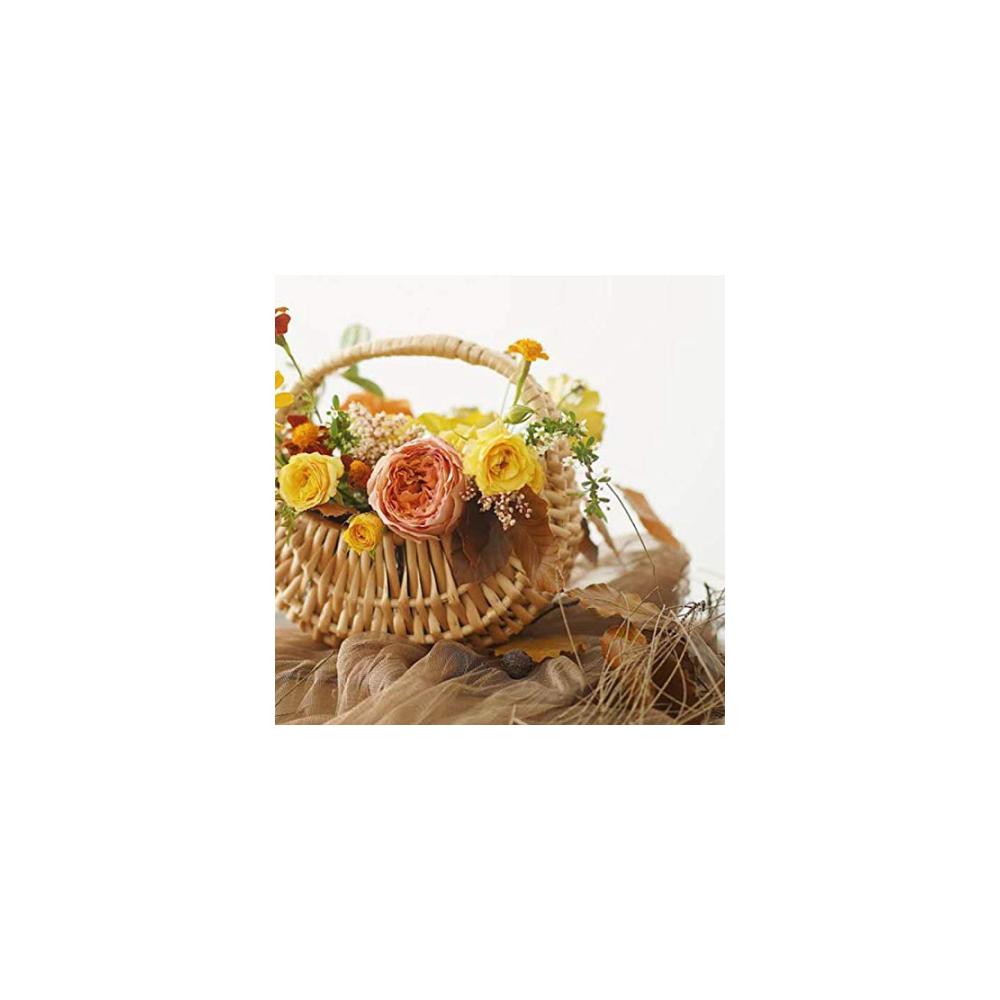 Entzückender Mini-Blumenkorb aus Weide für bezaubernde Blumenmädchen - Handgewebte Kreation für zauberhafte Hochzeitsfotos und Blumenarrangements