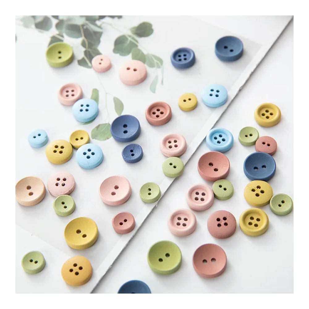 50er Packung bunter Kinderknöpfe aus Holz für Handarbeit und Scrapbooking - Hochwertiges Nähzubehör für DIY Bastelprojekte - 10mm Rundknöpfe