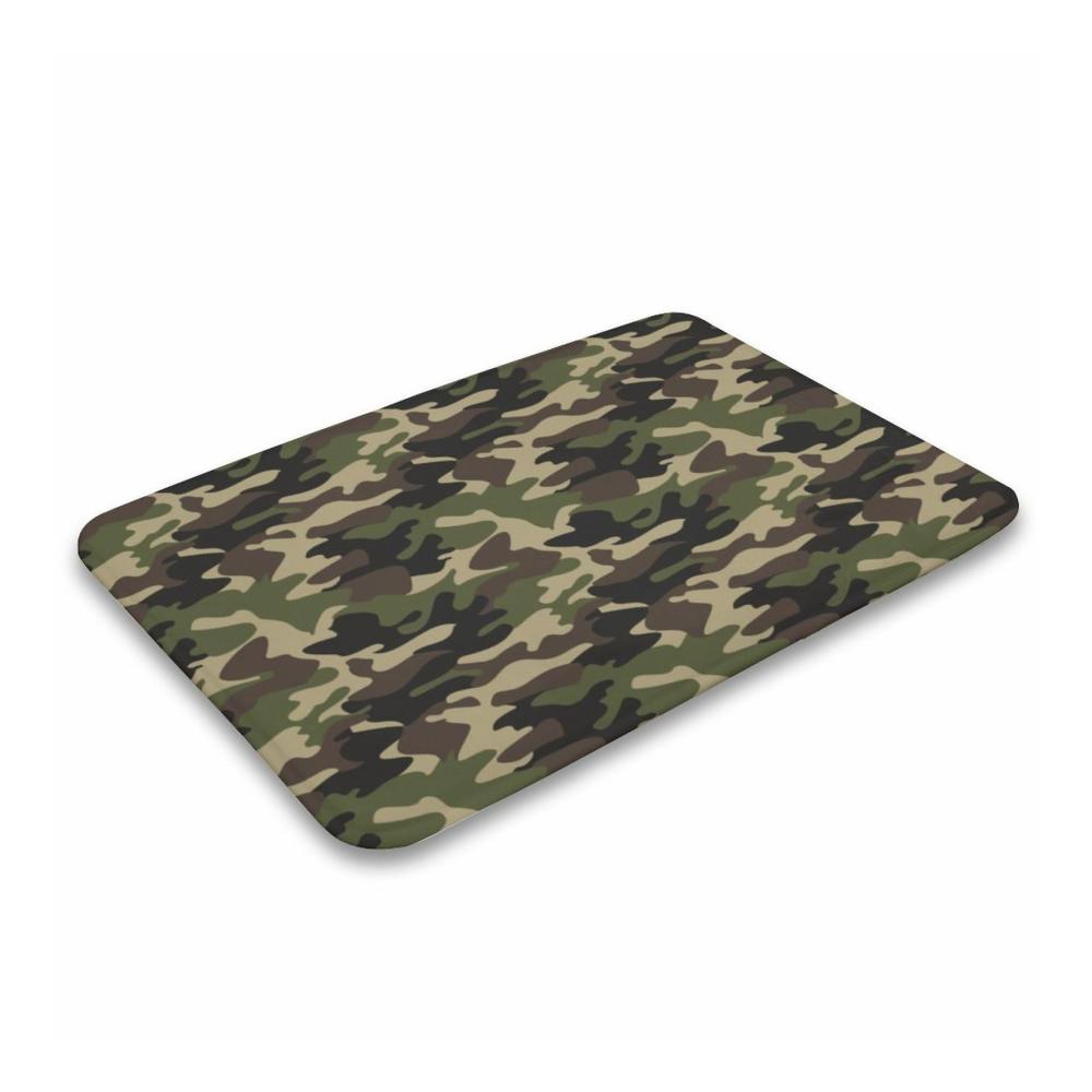 Badematte  grüner Camo-Druck Türmatte super saugfähig waschbar Teppich für Badezimmer Küche Eingang 50 x 80 cm. Fußmatten von hoher Qualität mit exklusivem Camo-Design. Entworfen um die Feuchtigkeit aufzunehmen und den Boden sauber zu halten. Ideal für Badezimmer Küche und Eingangsbereiche. Waschmaschinenfest für einfache Pflege