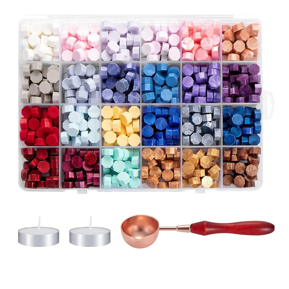 Entdecken Sie Eleganz 600 Stück Achteckige Wachssiegel im Kit - Bunte Siegel für Umschläge inklusive Wachsschmelzlöffel und 2 Kerzen. Perfekt für stilvolle Siegelstempel! Erhöhen Sie den Glamour mit hochwertigem