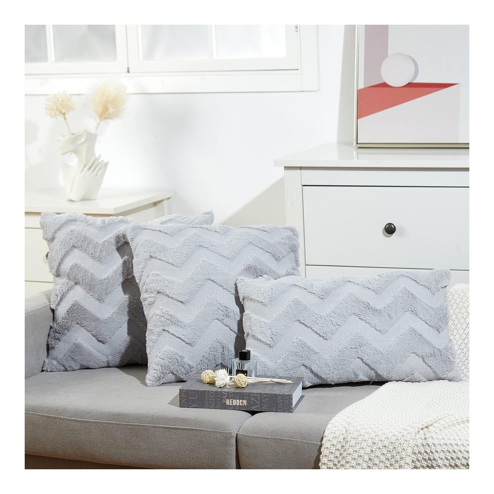 2er Set Luxus Kunstfell Zierkissenbezüge 50x50cm - Weiche Pelzimitat Kissenhüllen für Sofa - Flauschige Dekokissenbezüge - Wohnzimmer Deko in Hellgrau