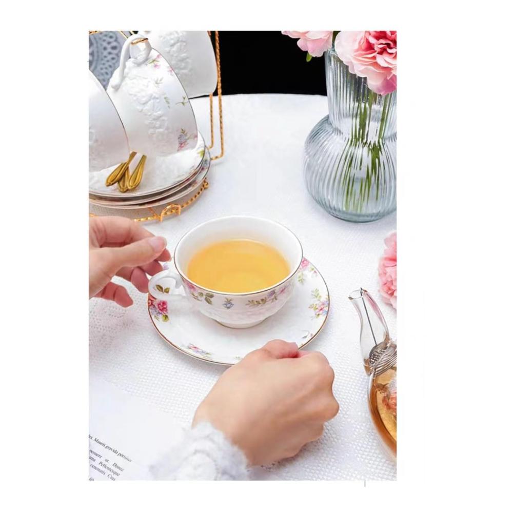 Keramik Kaffeetassen Set – Englische Teetasse & Untertassen-Löffel – Hochwertige Haushalts Kaffeetasse – Porzellan mit idealem Fassungsvermögen für den perfekten M