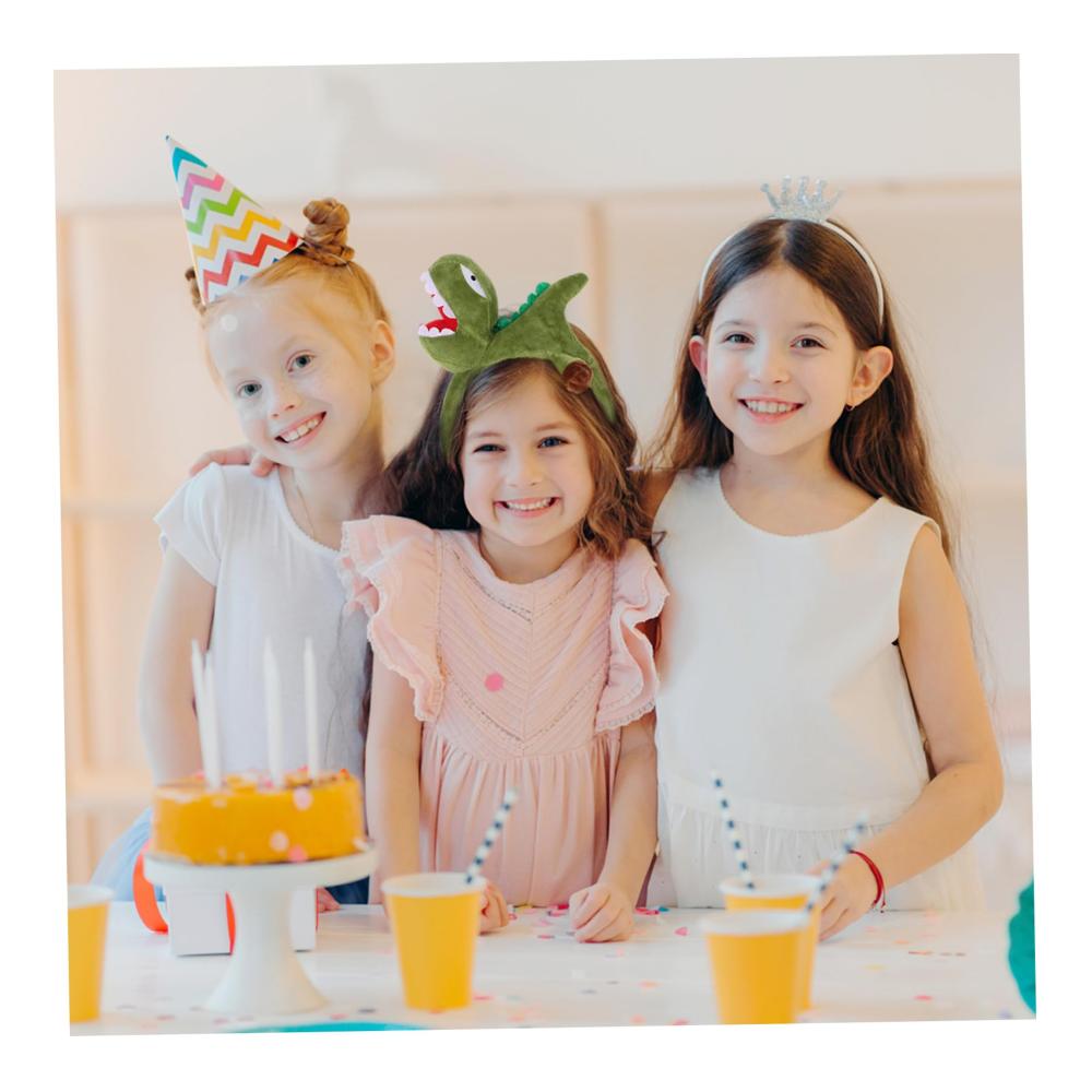 Entdecken Sie stilvolle Vielseitigkeit mit unserem Dinosaurier-Stirnband Haarbänder für Halloween schicke Kopfbedeckung für jeden Anlass! Perfekt für Make-up und mehr – Ihr praktisches Haarband mit tierischem Flair. Verleihen Sie Ihrem Look mit unserem Dinosaurier-Haarband einen einzigartigen Touch. Erobern Sie die Mode mit diesem trendigen Halloween-Haarreif. Ein Must-Have Ohr-Accessoire für alle Dinosaurierliebhaber