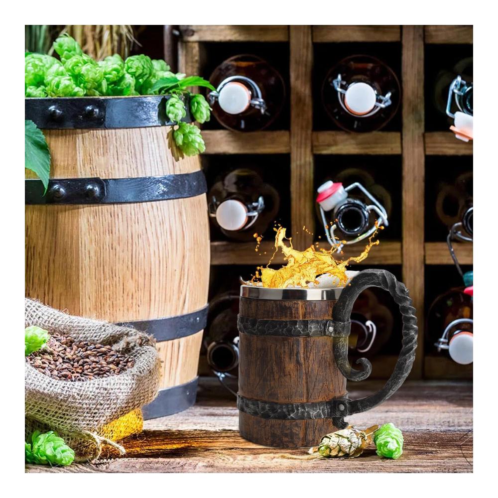 Entdecken Sie den Genuss mit unseren Premium Bierkrügen Wikinger-Trinkbecher 550 ml Holzfass-Kaffeebecher auslaufsicheres Edelstahl-Trinkgeschirr mit Griff. Handgefertigter mittelalterlicher Cocktailbecher für Tee und Kaffee – Stilvoll