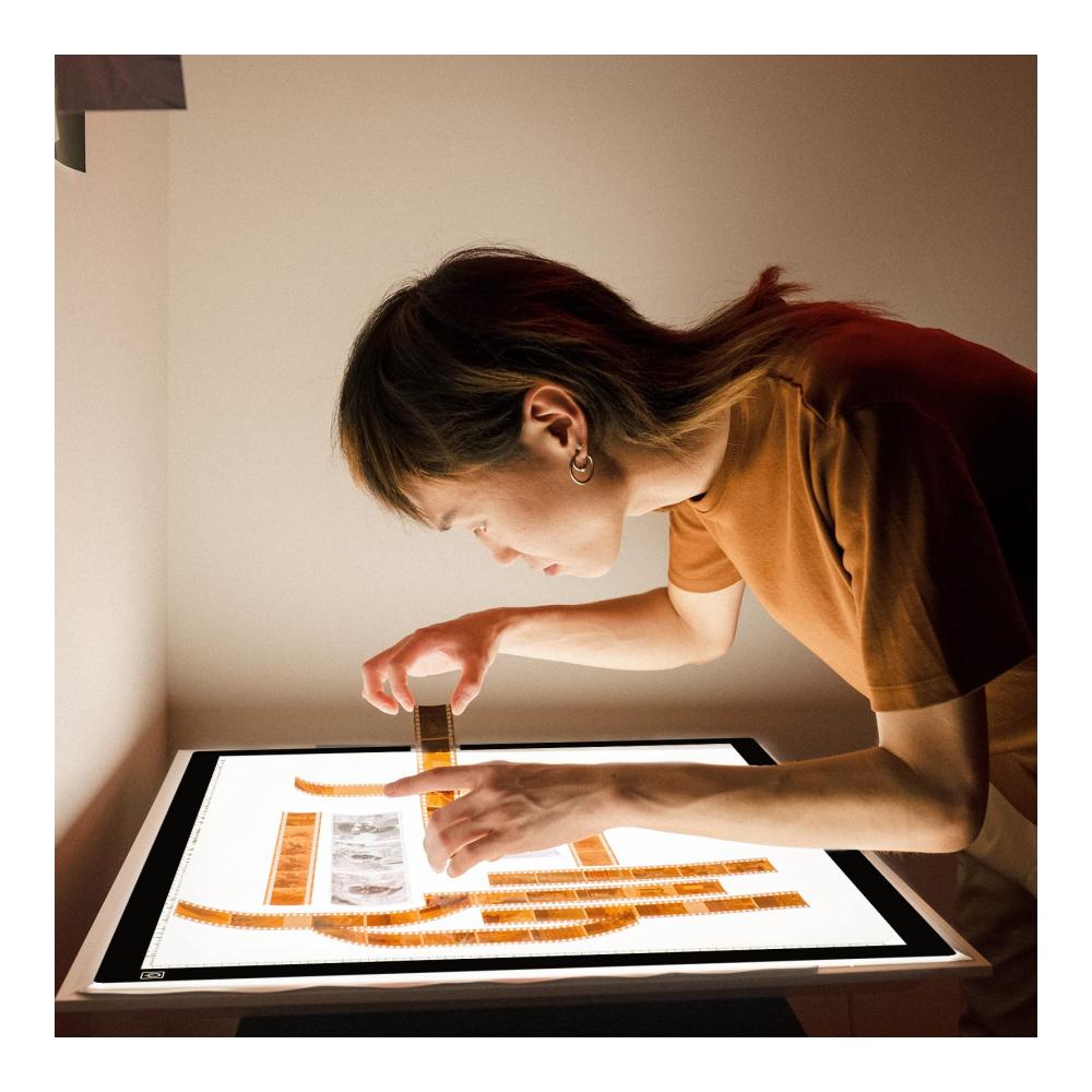 LED Leuchtkasten A2 - Brillantes Zeichnen & Diamond Painting mit ultradünnem 7mm Design stufenlos dimmbar inkl. 2 Clips und 12V 2A Adapter - Große Leuchtplatte für kreative Skizzierungen