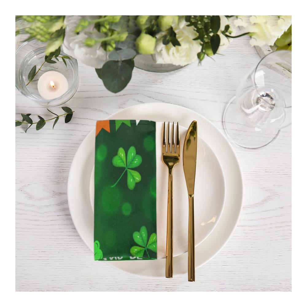 Entdecken Sie unsere waschbaren Polyester Stoffservietten - Perfekt für Saint Patricks Day! Wiederverwendbare Tischservietten mit gesäumten Kanten für Zuhause Hochzeit Party und Urlaub Dekorationen. Set von 50 8 x 50 cm