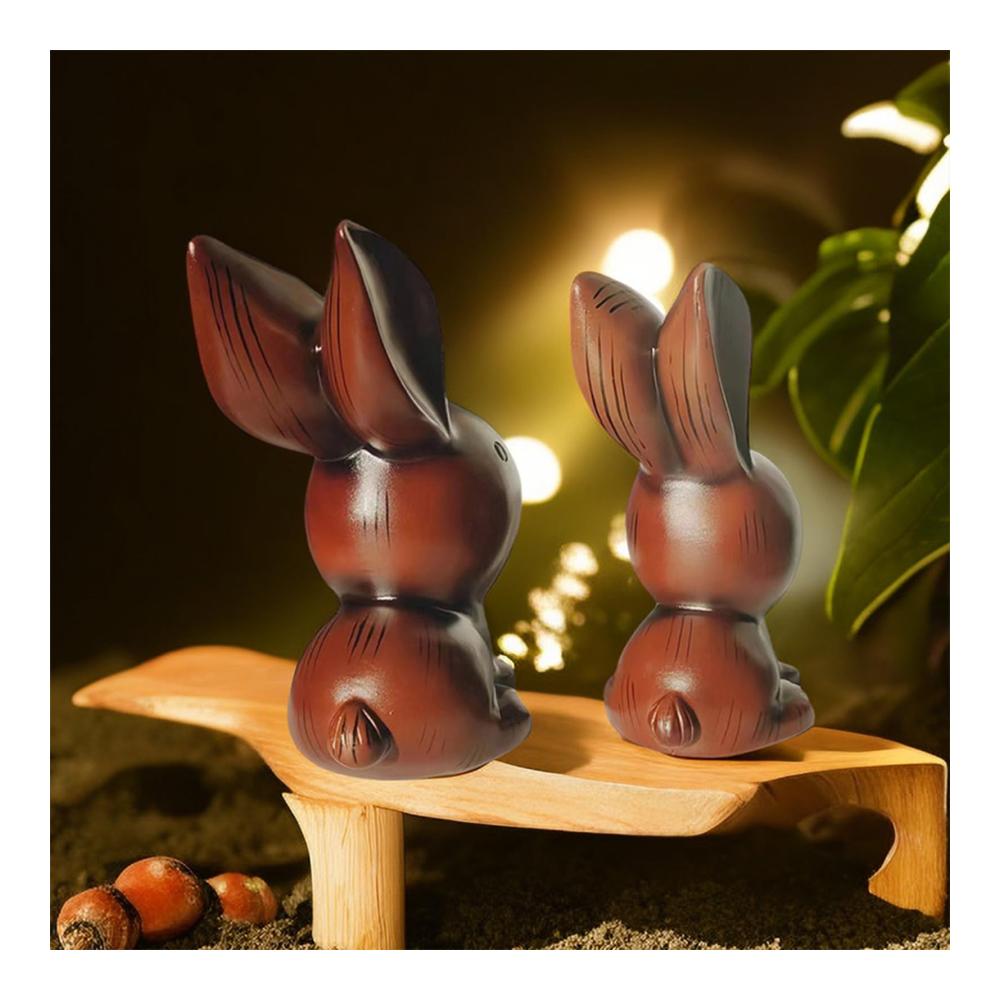 Bezaubernde Osterhasen-Statue Handgeschnitzte Zierfiguren aus Harz für Kamin oder TV-Ständer - Wunderschön detailliert und lichtbeständig