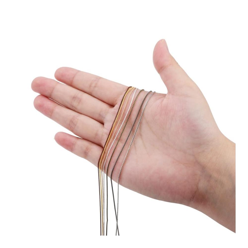 Entdecken Sie den Glanz 5 Meter 1mm Goldfarbene Handgefertigte Schlangenkette für DIY Schmuckherstellung - Perfekt für Armbänder und Kunsthandwerk. Hochwertige Ketten für einzigartige Meisterwerke