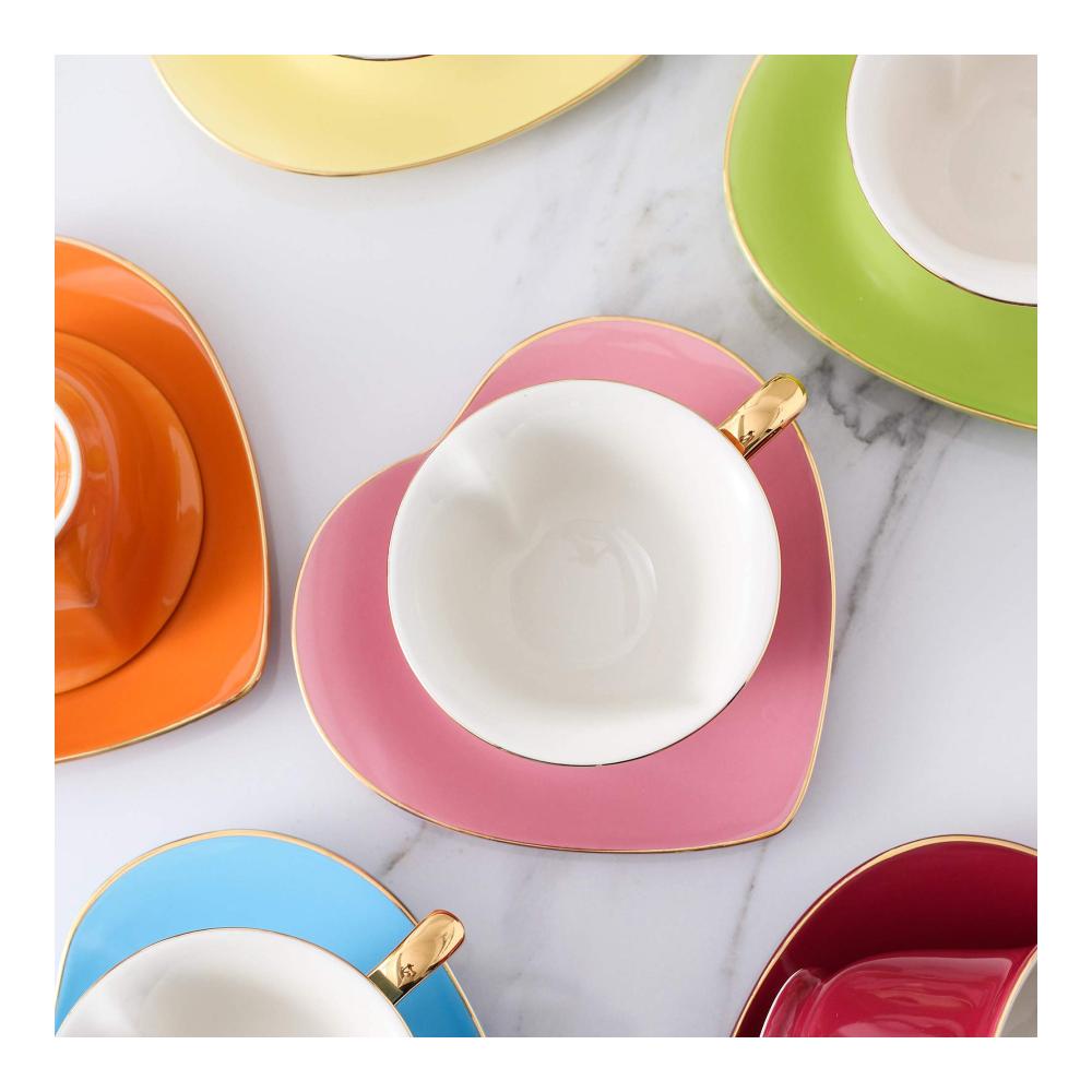 Exklusives Porzellan Kaffeeservice Set – 12-teiliges Kaffeebecher Set in buntem Herz-Design mit 6 Tassen & Untertassen – Perfekt für Kaffeegenuss zu Hause