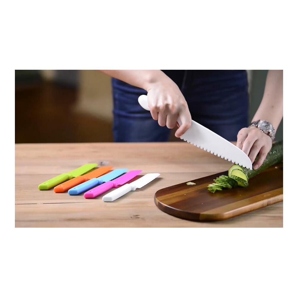 Entdecken Sie das ONUPGO 4-teilige Küchenmesserset - Perfekte Klingenschärfe für müheloses Schneiden von Obst Brot Kuchen und Salat - Kinderfreundliche Nylonmesser mit gezackten Kanten - Ideales Kunststoffmesser-Set für sicheres Kochen und Schnippeln in der Küche