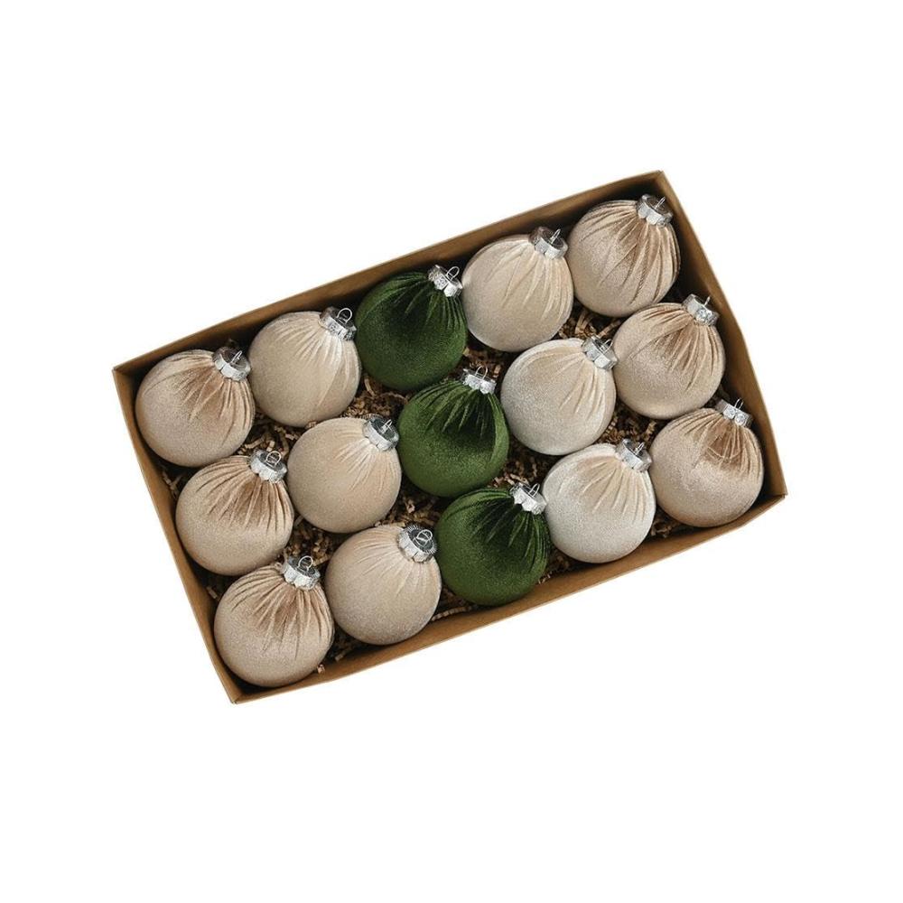 Bringen Sie festliche Stimmung ins Haus mit 12 Samt-Weihnachtskugeln – perfekt für Weihnachtsbaum Hochzeit & Partys. 61 cm große beflockte Kugeln für die ganze Familie
