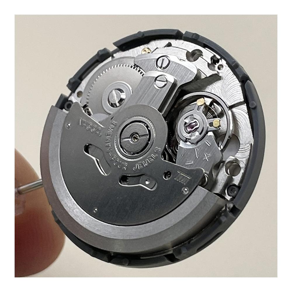 Entdecken Sie Präzision mit dem NH36 Uhrwerk | 24 Juwelen Krone bei 3 & 8 Uhr | Mechanische Uhr Ersatzbewegung für Diver MOD Sub | Schwarzes Datum Weiße Schrift | Upgrade für Ihre Zeitmessung