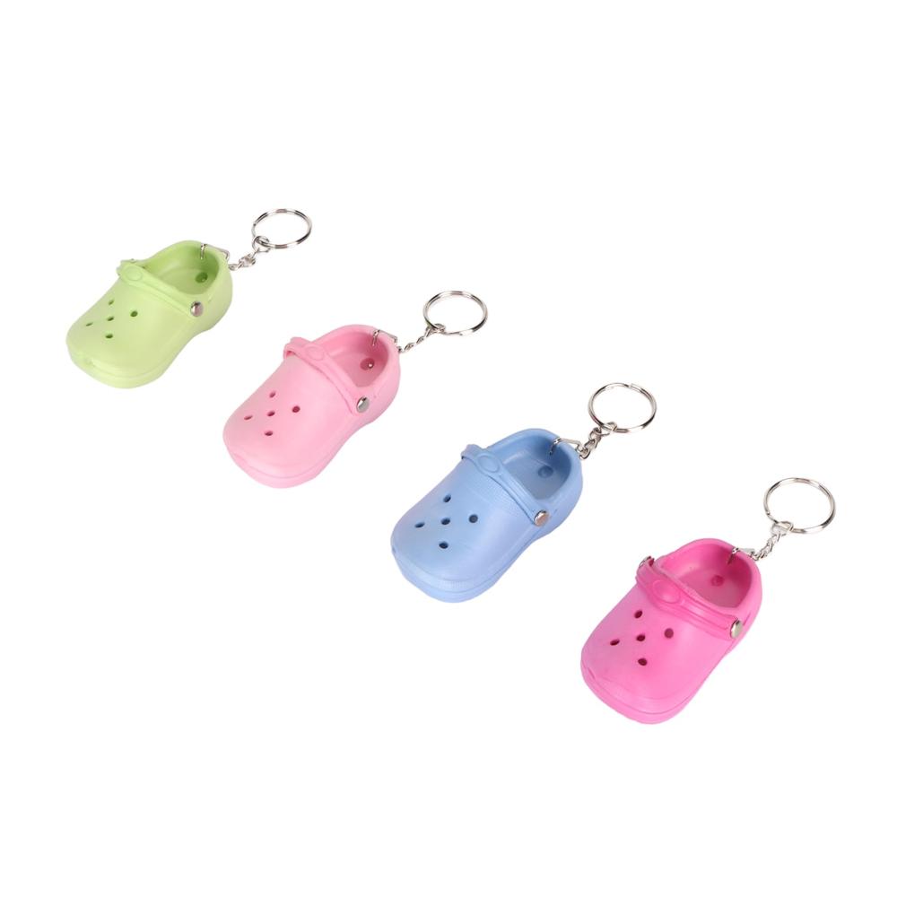 20 Stück bunte Ringel-Slipper-Schlüsselanhänger aus weichem Silikon | Süße Sandalen-Anhänger für Mädchen und Jungen | Dekorative Loch-Dekoration in 4 Far