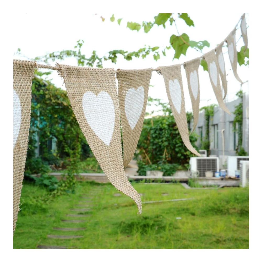 Dekorative Jute Wimpelkette für Hochzeitszeremonie und Fotohintergründe - Vintage Just Married Girlande mit Herzdesign für unvergessliche Momente und romantische Akzente
