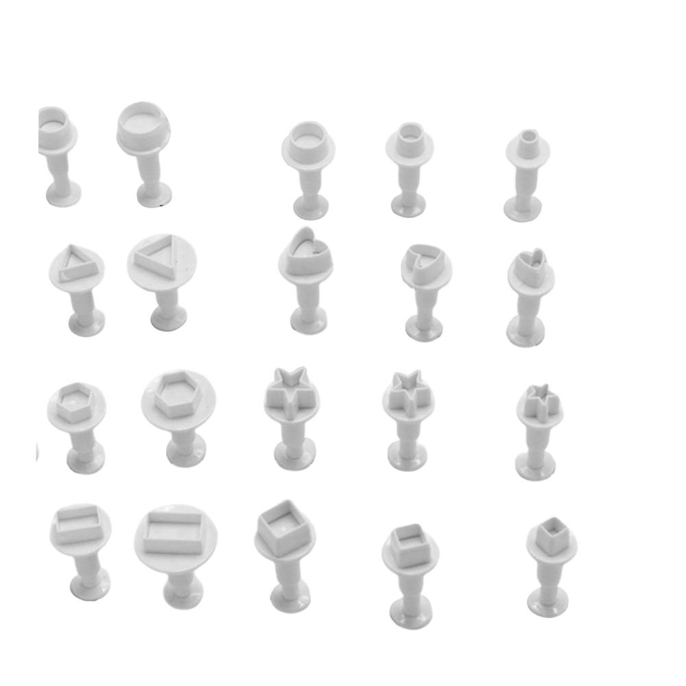 Entdecken Sie kreative Vielfalt 32 hochwertige Ausstechformen für DIY Schmuck Kekse und Gebäckbacken - Handgefertigtes Kunstzubehör für Polymer-Ton. Perfekte Formen für Ihre künstlerischen Meisterwerke
