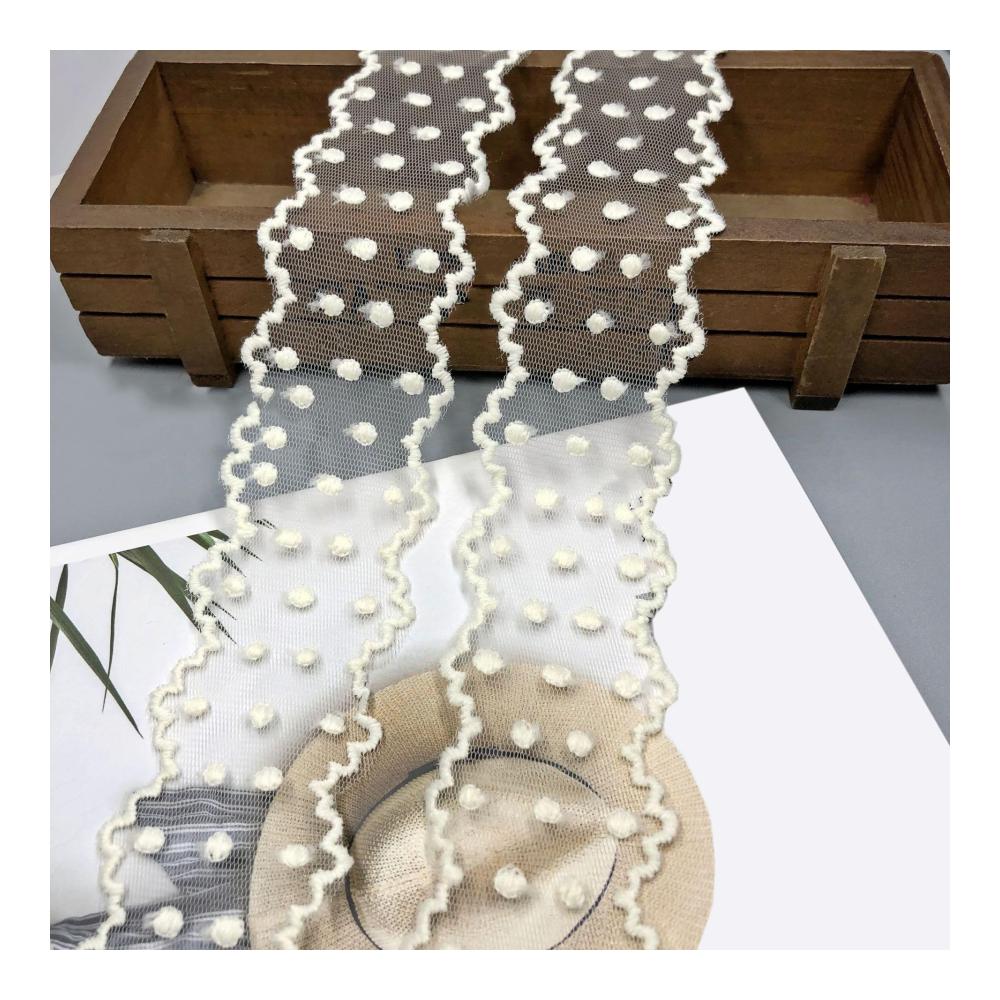 15 Meter Romantisches Vintage Spitzenband in Creme – Zierband mit Stickerei-Mesh für Tischdeko Hochzeit Nähen & Handwerk – Exquisites Dekoband mit 5cm Breite für stilvolle Kleidung Scrapbooking & Geschenke