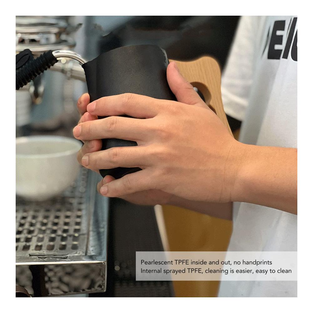Milchschaumkännchen - Exquisites 304-Edelstahl-Design | Zarter Adlermund-Auslass für perfekten Schaum | 600 ml Milchaufschäumbecher mit Buchengriff | Vielseitiges Kaffeezubehör