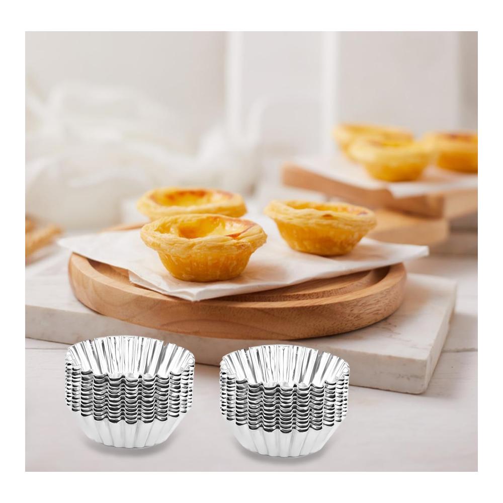 Backen Sie köstliche Leckereien mit Leichtigkeit! 25 Stück Muffinbackformen aus Antihaft-Aluminiumfolie für perfekte Tartelettes Törtchen und mehr! Ideal für kleine Kuchen Pudding und Kekse