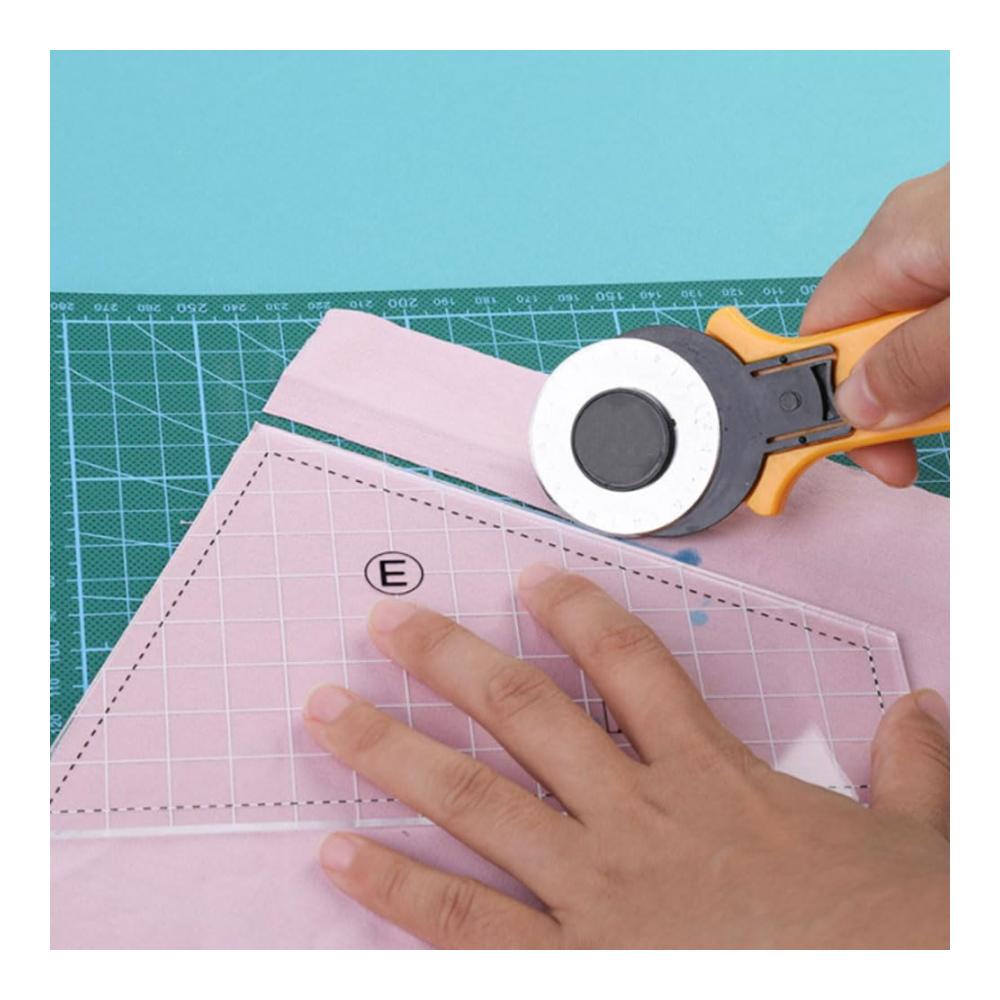 Präzisions-Linealset für Schneider & Quilter - 5-teiliges Patchwork Nählinealset aus Acryl inkl. Rollschneider - Perfekt zum Abmessen Schneiden & Quilten - Ideale Werkzeuge für Handwerker