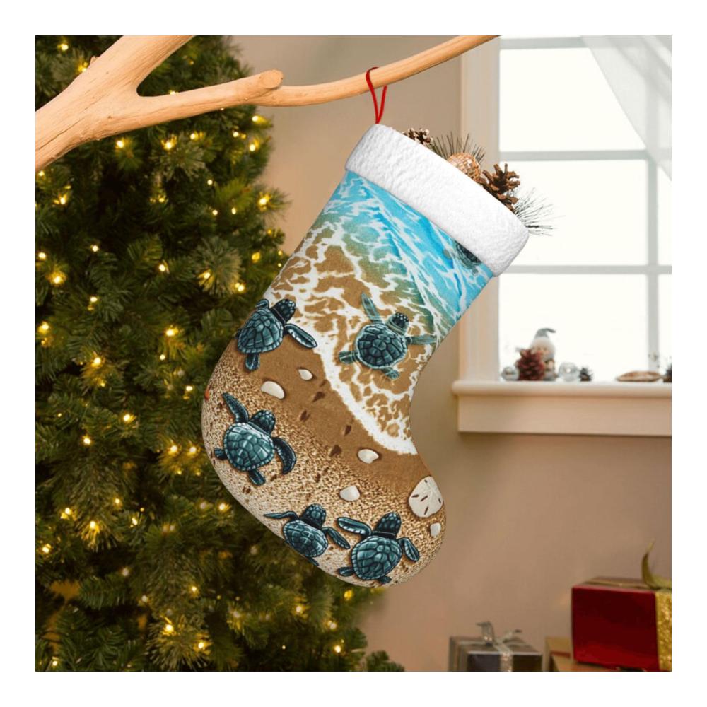Entzückende Nikolausstiefel Personalisierte Weihnachtsstrümpfe mit bedruckten Schildkröten am Strand-Motiv. Perfekte Dekoration für die Familienurlaubsparty. Erhöhen Sie die Feststimmung